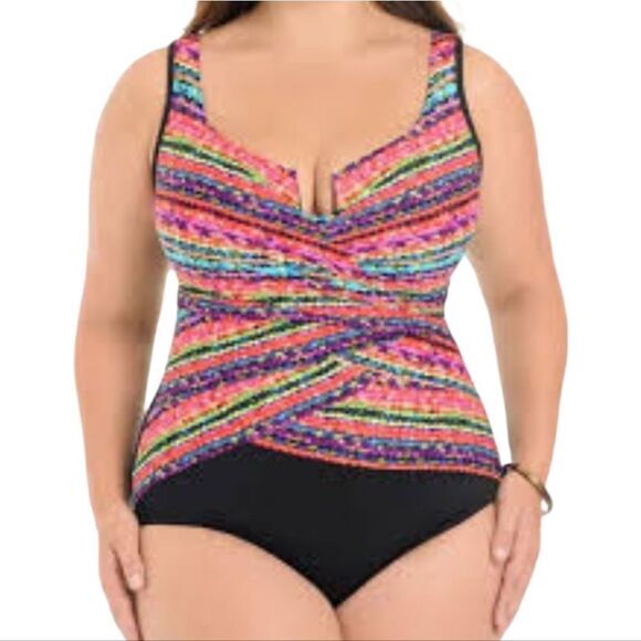 Miraclesuit Escape Night Lights Underwire Tummy Control One Piece Swimsuit - Picture 13 of 13